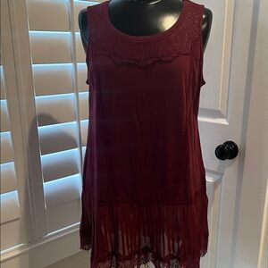 Sleeveless Burgundy Lace Fringe Tunic